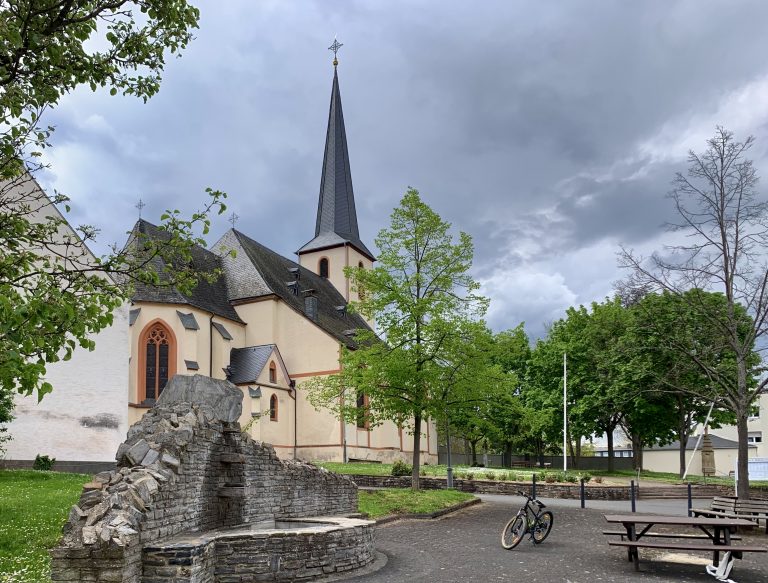 MOSELTOURER Denkmalzone am Spieles Leiwen IMG 5186 768x583