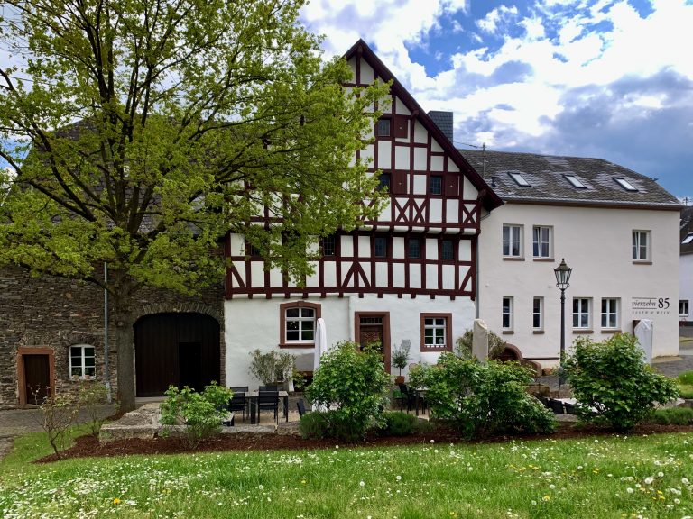 MOSELTOURER Kloesterlicher Zehnthof Leiwen IMG 5174 768x576