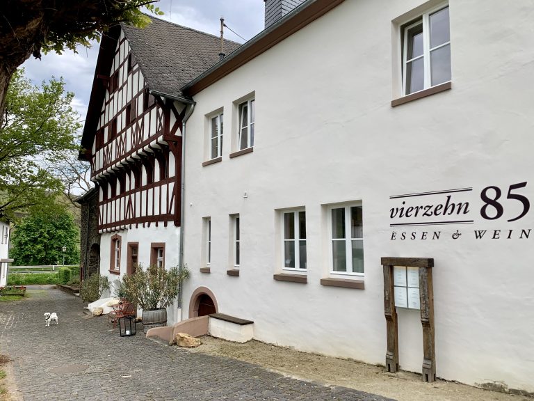 MOSELTOURER Kloesterlicher Zehnthof Leiwen IMG 5176 768x576